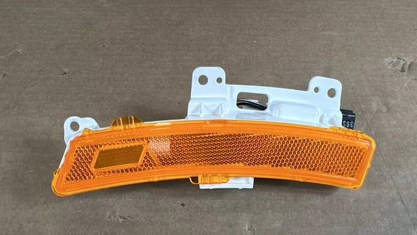 Front Bumper Reflector Light Lamp Right RH For Hyundai Palisade 22