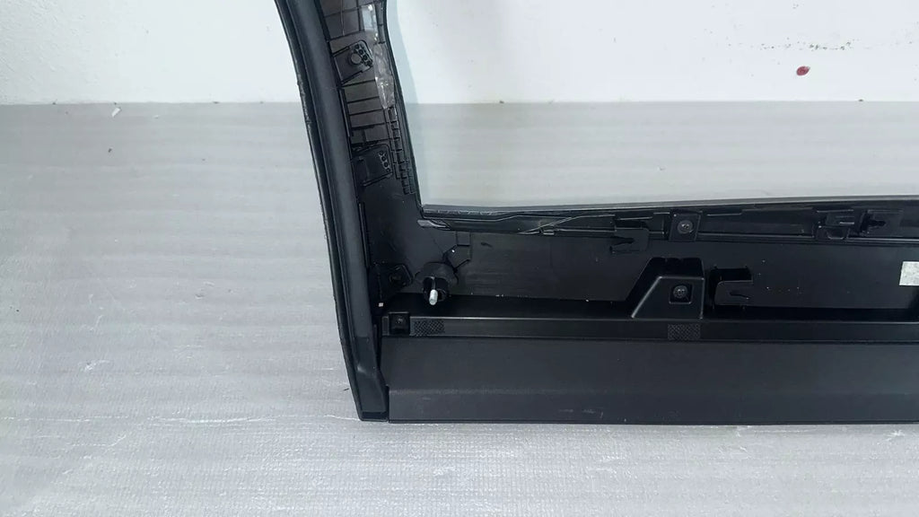 2020-2022 Palisade ⭐GENUINE⭐ REAR Door Lower Molding LEFT DRIVER 87731S8000 SPC