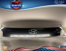 Load image into Gallery viewer, REAR CENTER LIFTGATE FINISH PANEL W/Camera 20-22 HYUNDAI PALISADE 87310S8020R2F