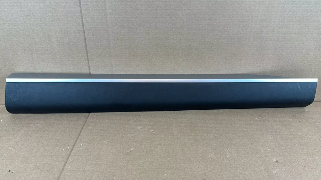 ⭐OEM⭐ Front Door Lower Molding Garnish RIGHT For 20-2022 Palisade 87722S8000 SPC