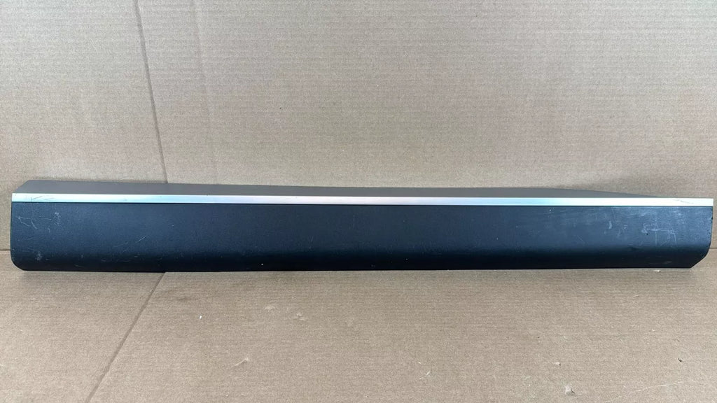 ⭐OEM⭐ Front Door Lower Molding Garnish RIGHT For 20-2022 Palisade 87722S8000 SPC