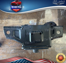 Load image into Gallery viewer, ⭐GENUINE⭐ Transmission Mount FOR Elantra Veloster Soul Forte 1.6L 21830M6050