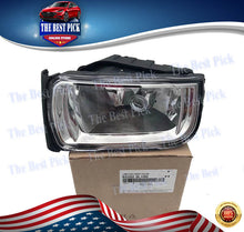 Load image into Gallery viewer, Genuine  Hyundai Fog Light RIGHT Side for 2006-10 Azera 922023L100